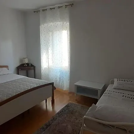 Sandi Privatunterkunft